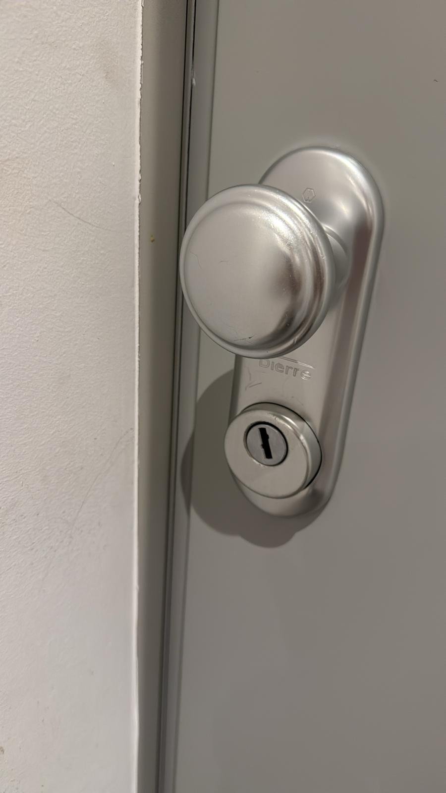 lock hero limassol locksmith emergency call out