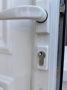 new euro cylinder lock installation