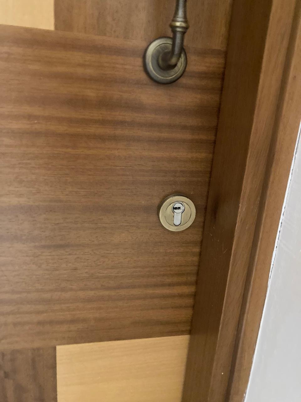 emergency locksmith keys left inside the house limassol